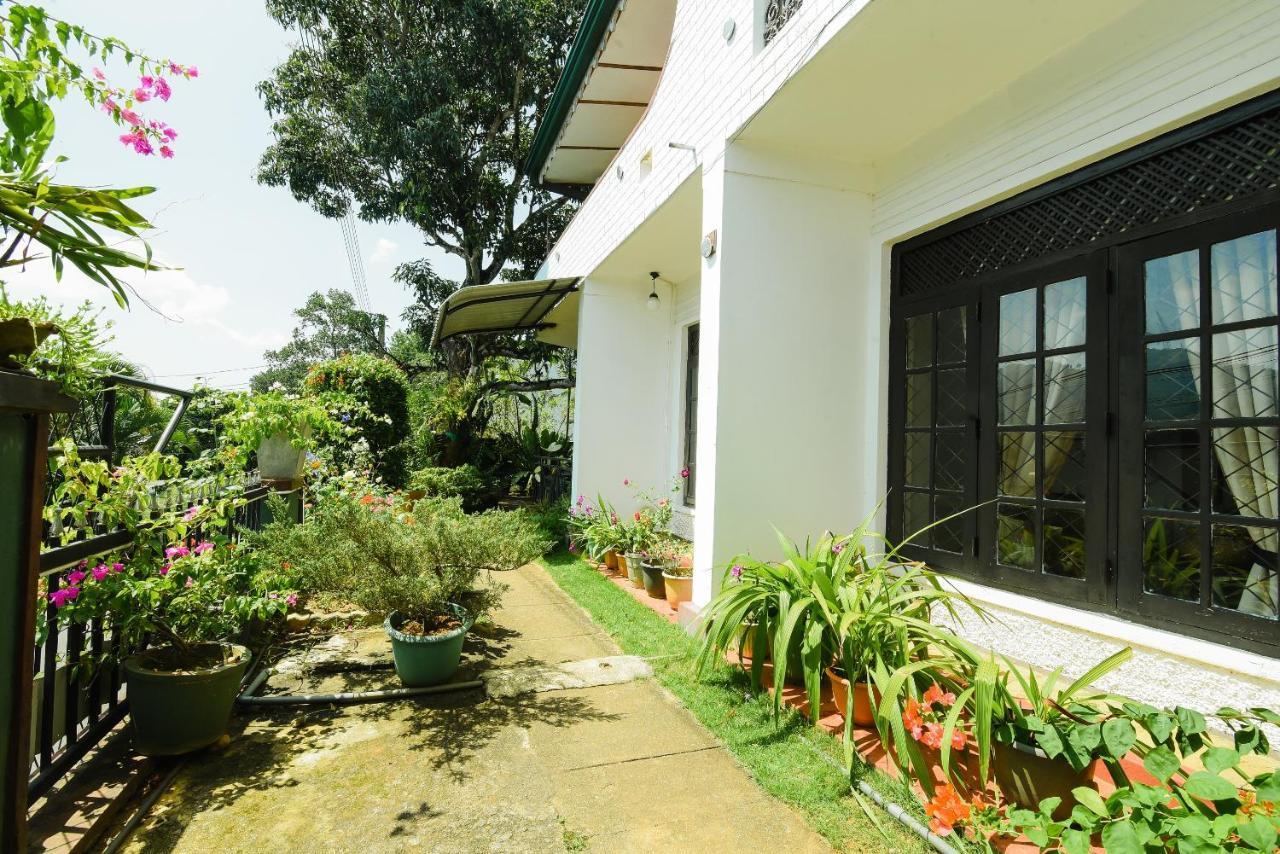 Amigo'S Home Stay Kandy Exterior photo